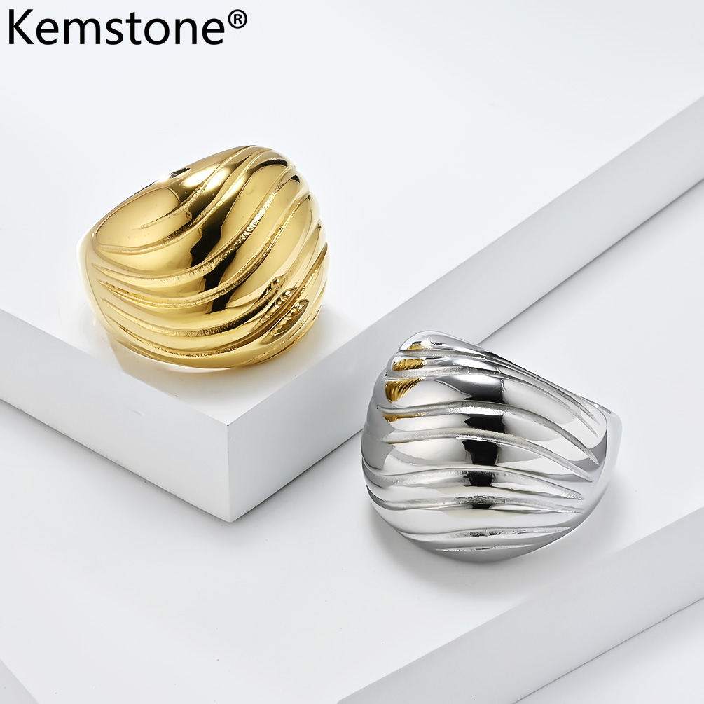 Kemstone High-Gloss French Titanium Steel Ring for Women, Bold Design Luxury Versatile Stainless Steel Jewelry ราคา 173 บาท*ส่งฟรี