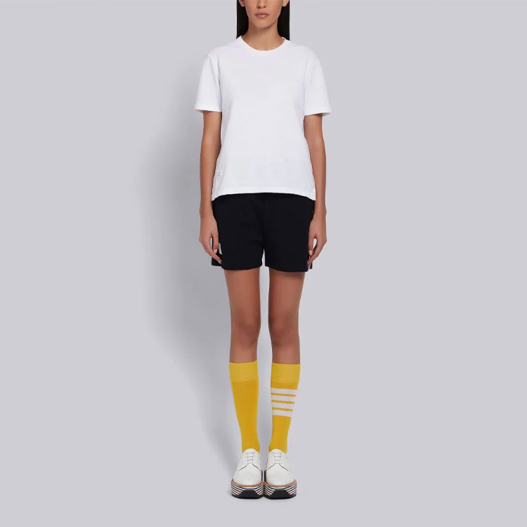 เสื้อเชิ้ต เสื้อเบลาส์สตรี Thom Browne · เสื้อยืด ผู้หญิง สีขาว FJS013A-00050-100 ราคา 35,616 บาท*ส่งฟรี