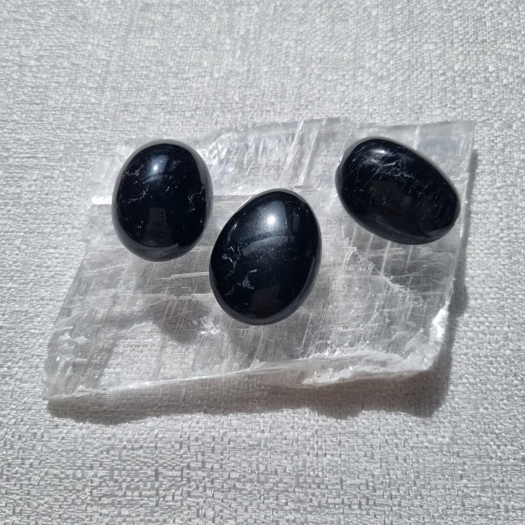 Ready Stock😊 African Black Tourmaline Crystal Tumble 现货天然水晶非洲黑碧玺滚石 1pc
