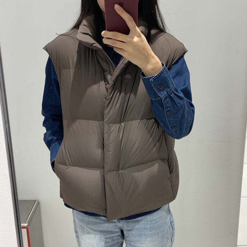 Uniqlo Nhật Bản phụ nữ độc thân 24 mùa thu và mùa đông Áo phao gile mềm mại và thoải mái áo ba lỗ gi