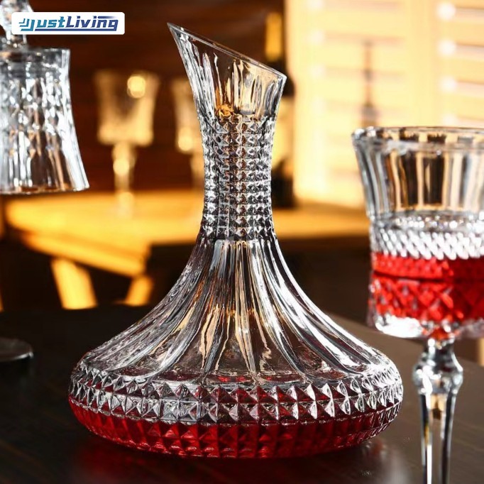 JustLiving Wine Decanter - Hand Blown Lead-free Crystal Glass Wine Decanters and Carafes, Perfect Wine Gifts For Wine Lovers And Newlyweds, 1500ml ราคา 1,437 บาท*ส่งฟรี
