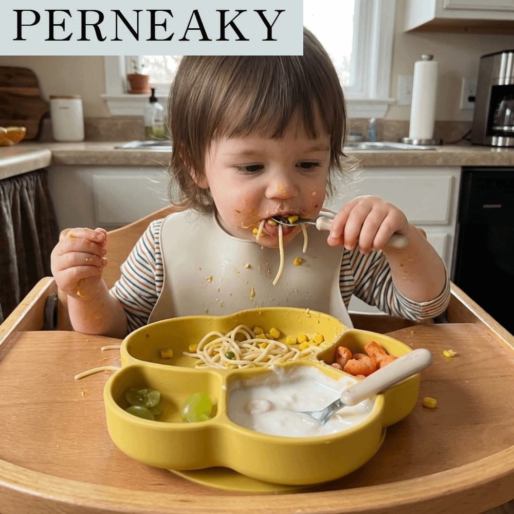 PERNEAKY ดีไซน์รูปอุ้งเท้าหมี ถาดแบ่งช่องสำหรับเด็ก ซิลิโคน ถ้วยดูด ชามอาหารอิสระ การ์ตูน ชามอาหารอิสระ จานสำหรับเด็กเล็กที่ช่วยให้เด็กทานอาหารเองได้ การเรียนรู้ของทารก ราคา 349 บาท*ส่งฟรี