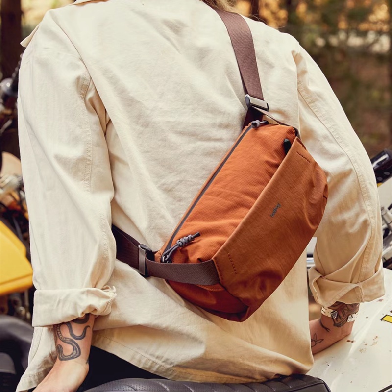 Bellroy Australian Venture Sling6L Explorer Chest Mini Waist Bag Cross Shoulder Backpack for Men and Women ราคา 1,400 บาท*ส่งฟรี