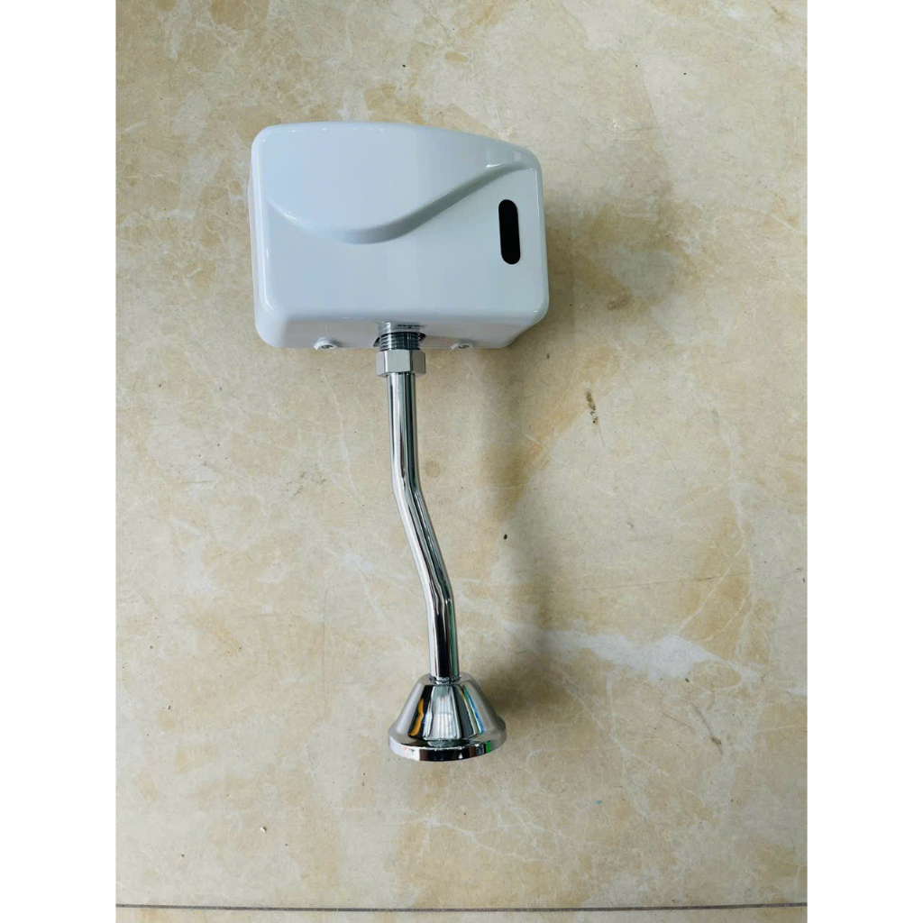 Van tiểu nam CẢM ỨNG chạy bằng pin