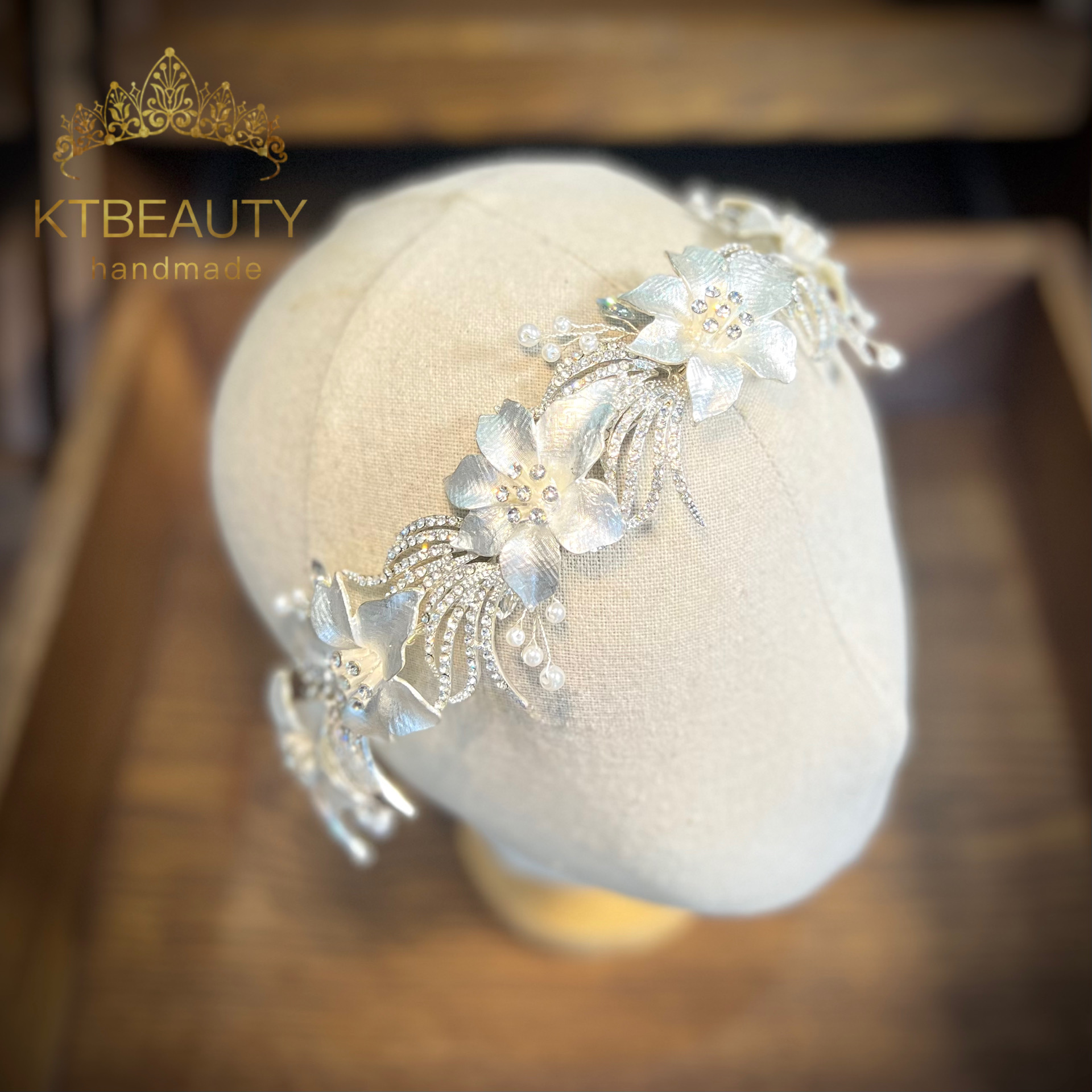 [p159p] KTBEAUTY Hairpin Hair Pin Metal Guangdong Round Fashion Hairwear Women Hair Jewelry Crab Hair Clip Top Fashion ราคา  3,143 บาท*ส่งฟรี