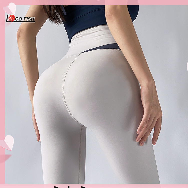 LOCO FISH High waisted tummy-controlling buttocks-lifting fitness pants that can be worn outside for breathable shaping nude-feeling color-blocking sports yoga quick-drying pants ราคา 450 บาท*ส่งฟรี