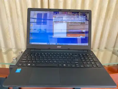 Laptop xách tay Acer Aspire E5 571 | CPU core i5 | Ram 8gb | Ssd 256gb - máy còn rất mới 90%