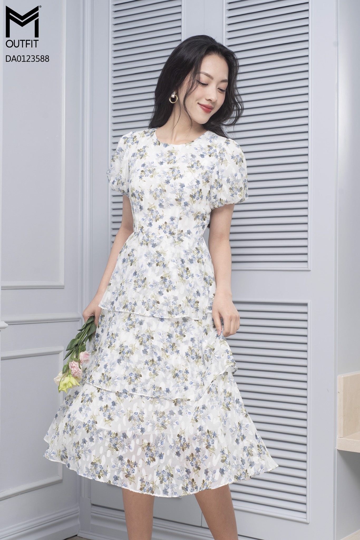 Đầm dáng xòe, tay bồng, 3 tầng