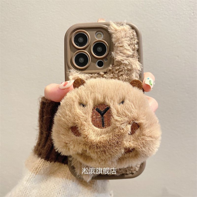 COD Xiaohongshu Cùng Phong Cách Kapibara Ốp Lưng Điện Thoại Capybara Doll iPhone15 14promax Ốp Điện Thoại 13 12 Apple 11 Plush xr xs Bao Gồm Tất Cả 78PERDHTRFXDHTF