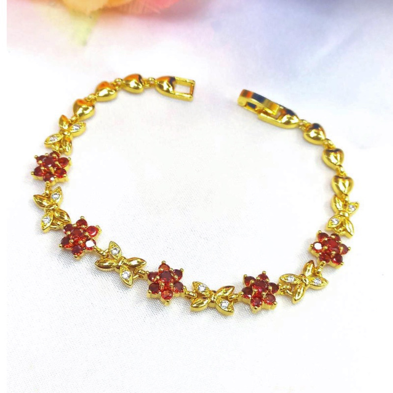 nirichstore gold bracelet, flower pattern decorated with gems, length 7 inches, 2 styles, gem bracelet, gold plated 0212 ราคา 637 บาท*ส่งฟรี