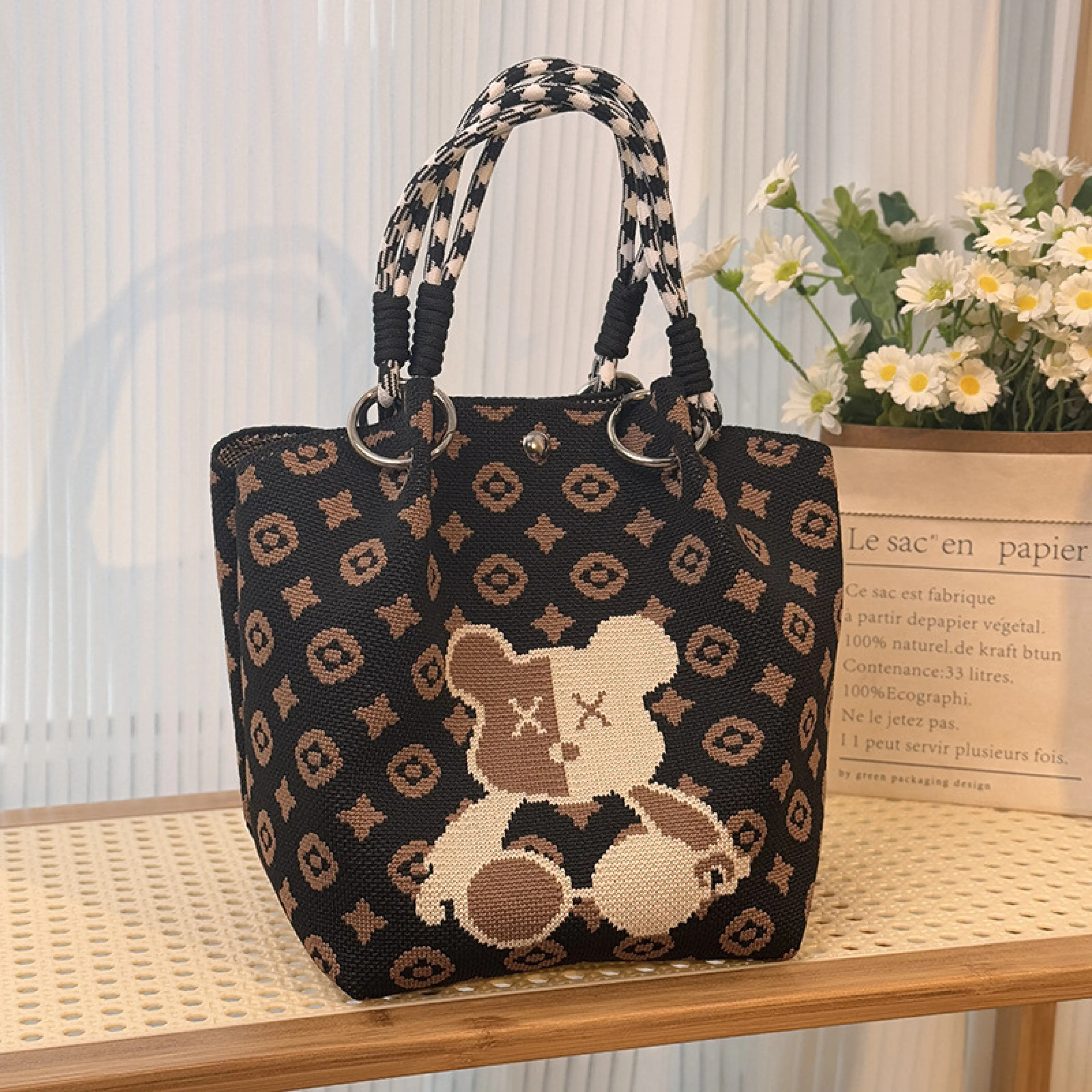 Piyu【2-3 Days Delivery】Large Capacity Knitted Handbag, Fashionable, Casual and Portable Style, Suitable for Travel, Single Shoulder Bag, Versatile and Minimalist, Daily Bag.