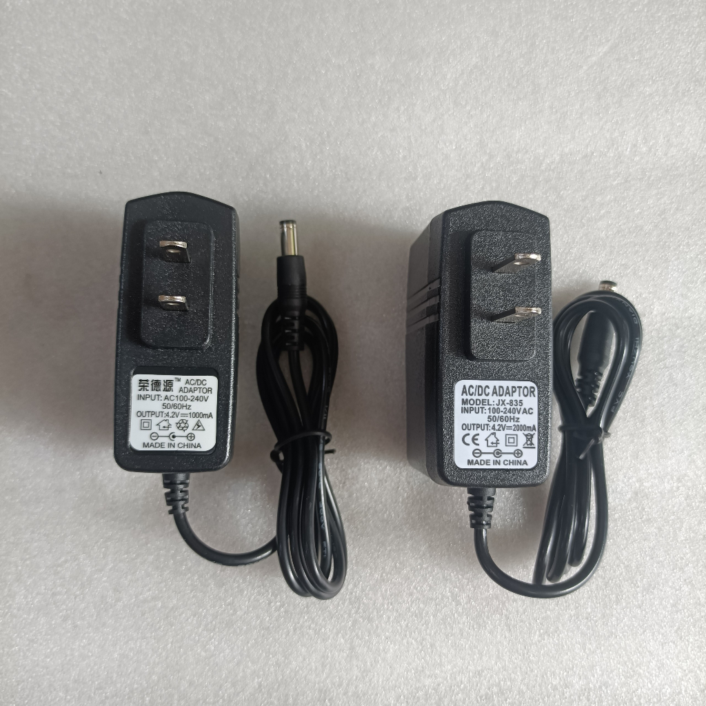 Sạc 1s 4.2v 1a-2a, có đèn báo đầy, chuyên sạc pin li-ion 3.7v