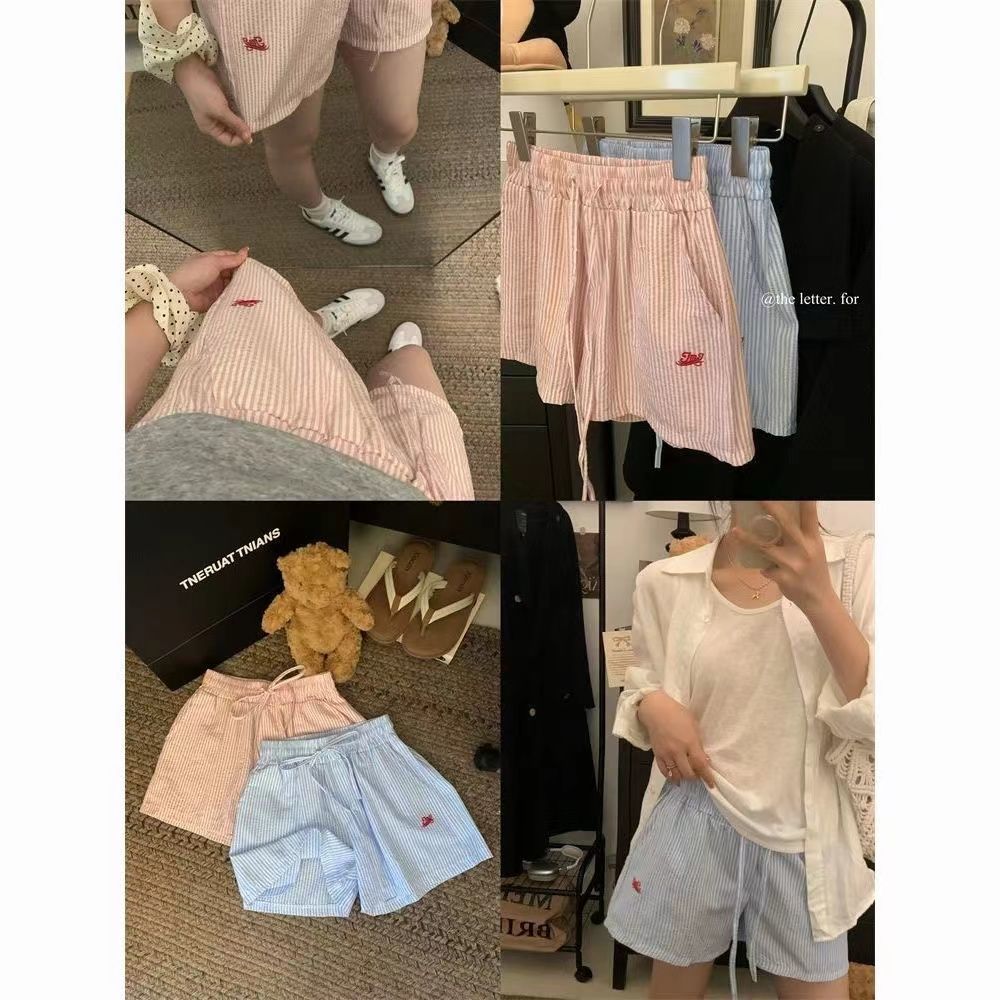 2025สไตล์ฮ่องกงใหม่ลายทางแนวตั้งเชือกรูดตัวอักษรปักขากว้างกางเกงขาสั้นผู้หญิงหลวมบางแมทช์ง่ายกางเกงลำลองร้อน ราคา 135 บาท*ส่งฟรี