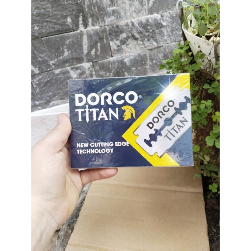Dao lam dorco titan 1 hộp 10 hộp nhỏ