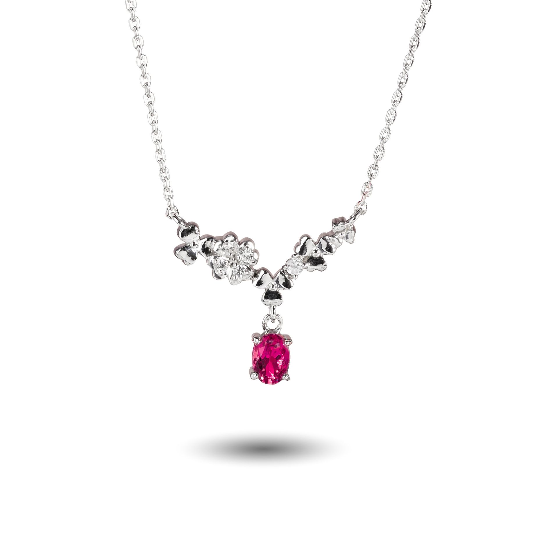 Clover Ruby Necklace ราคา 9,500 บาท*ส่งฟรี