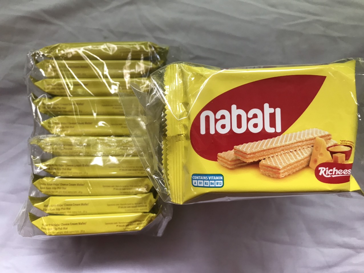 Bánh Kem Xốp 20g Phô Mai Richeese Nabati Cheese Cream Wafer Lốc 10 gói x