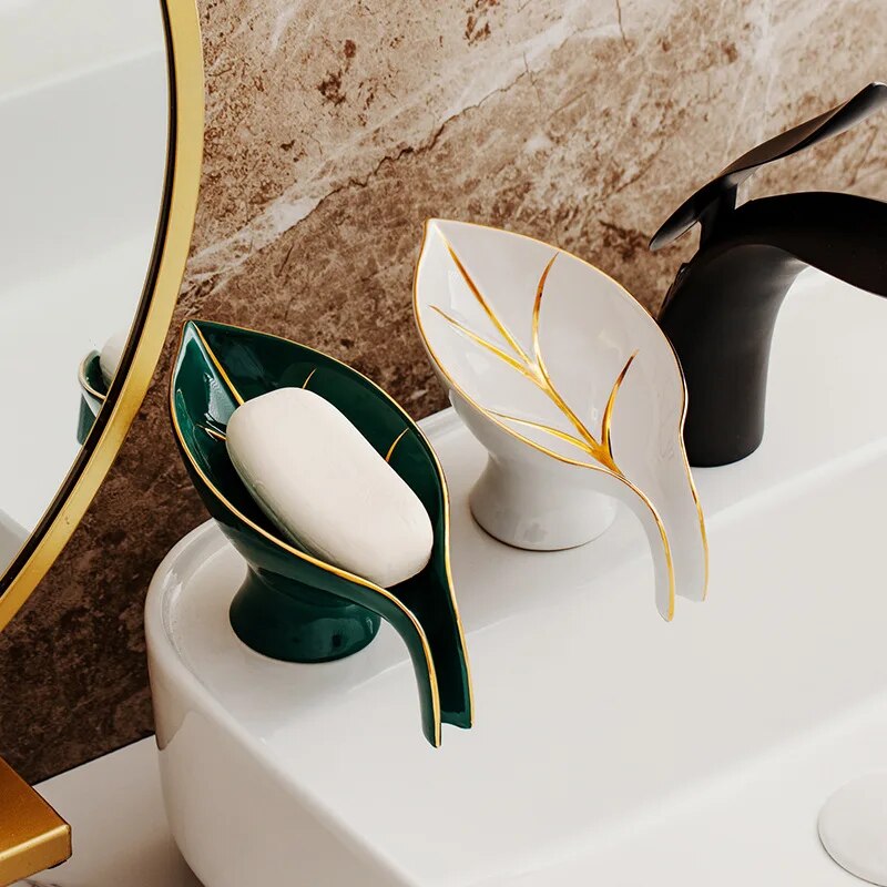 Luxury Ceramics Leaf Shape Soap Box Bathroom Soap Dish Holder Organizer Storage Plate Drain Soap Holder Box Bathroom Accessories AJ.U11