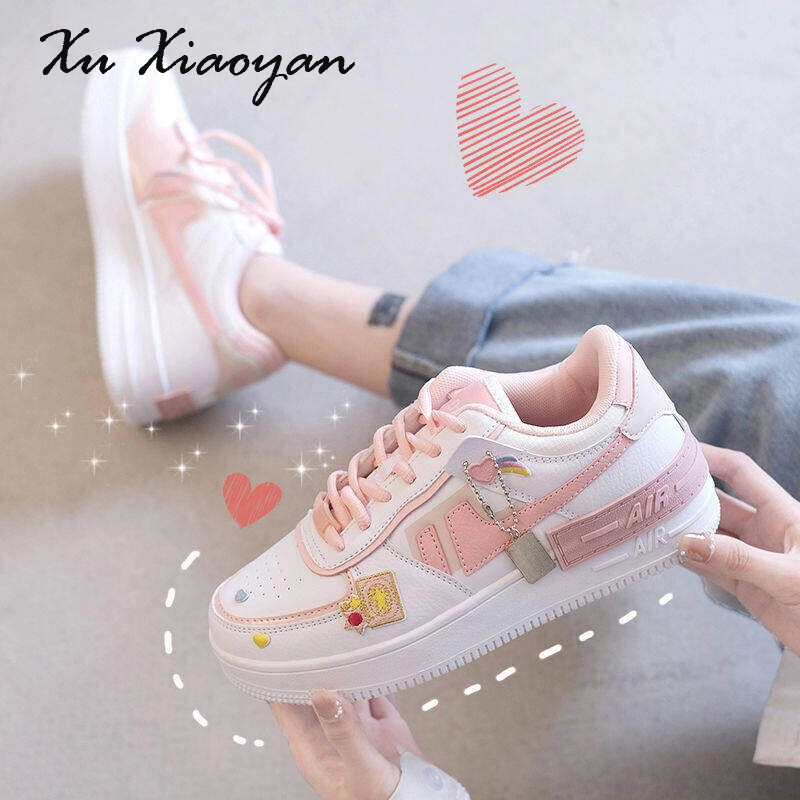 ภาพหน้าปกสินค้าKingdom_Fashion รองเท้าผ้าใบผู้หญิง รองเท้าแฟชั่นผญ สไตล์เกาหลี FS0022
