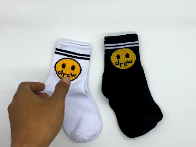 kaos kaki anak / kaos kaki oldschool anak / motif dre