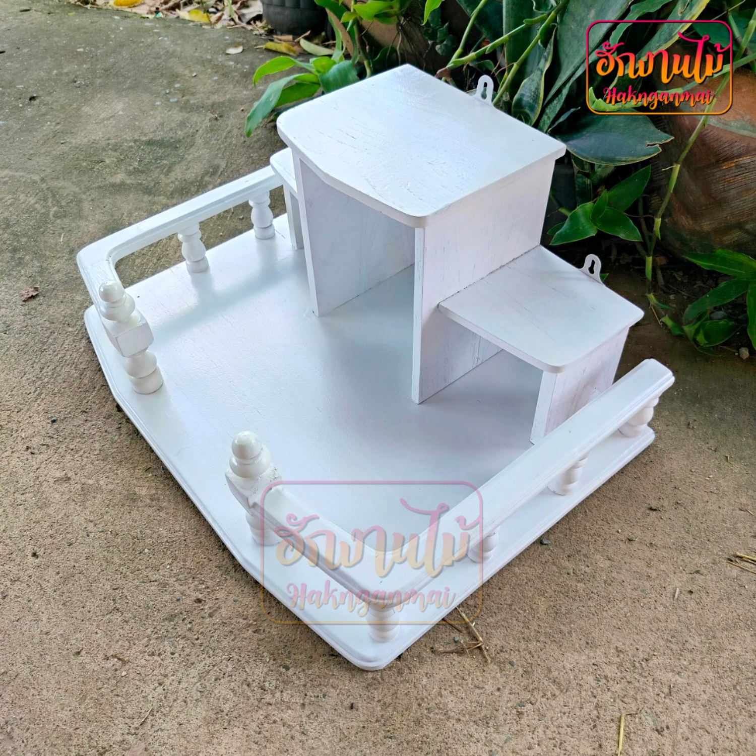 ฮักงานไม้ หิ้งพระไม้สักทอง หิ้งพระติดผนัง หิ้งพระแบบแขวน โมเดิร์น ขนาด 50x36 ซม. สีขาว Buddha's shelf ราคา 997 บาท*ส่งฟรี