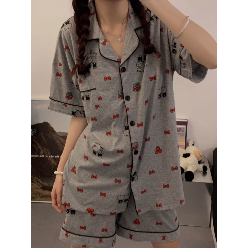[kcfb] Sanrio New Hello Kitty Ice Silk Pajamas Cute Cartoon Casual and Comfortable Cool Breathable Lightweight Homewear Suits Pajamas ราคา  1,693 บาท*ส่งฟรี