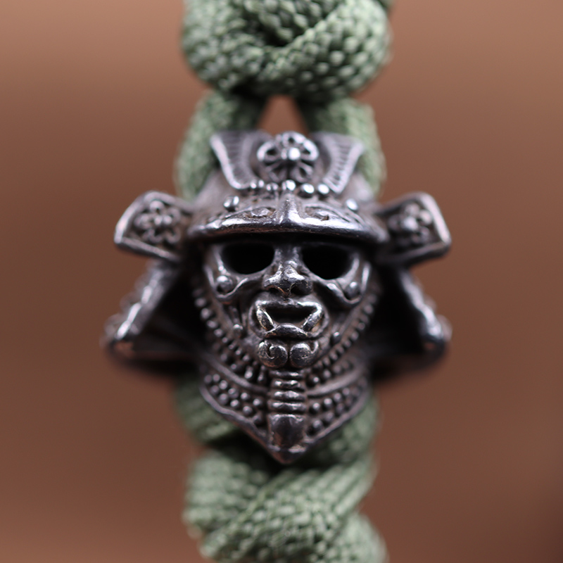 Black Brass Japanese Samurai Helmet Warrior Beads Diy Paracord Accessories Outdoor Tool Woven Lanyard Pendants