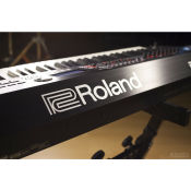 Brand new original roland RD 2000 keyboard, 88 key piano