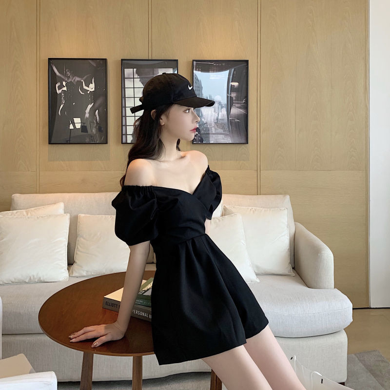 2023 Mùa Hè thời trang hàn quốc hở vai tay áo phồng Tính Khí Jumpsuit Quần Short Nữ quần ống rộng Của Phụ Nữ eo cao Xếp Nếp Hợp Thời Trang