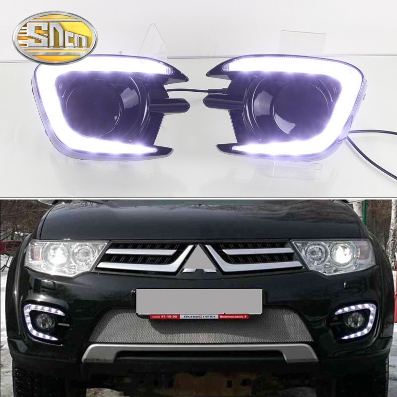 Sncn 2 cái đèn pha chạy đèn Led ban ngày xe 12V cho xe hơi cho Mitsubishi thể thao Pajero 2013 2014 2015 Đèn ban ngày năng động đèn sương mù DRL tín hiệu màu vàng cho xe hơi