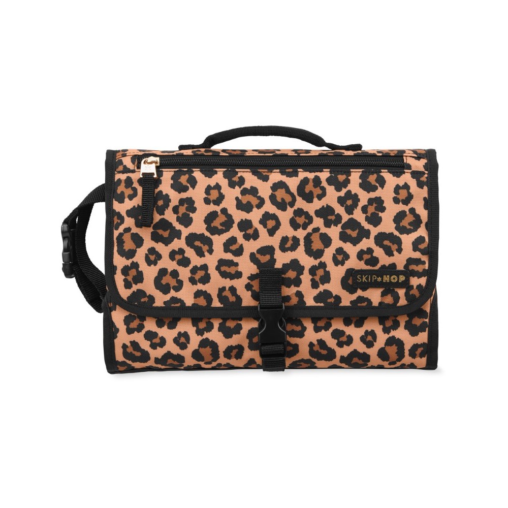 SKIP HOP PRONTO SIGNATURE CLASSIC LEOPARD กระเป๋าอเนกประสงค์เปลี่ยนผ้าอ้อม ราคา 1,746 บาท*ส่งฟรี