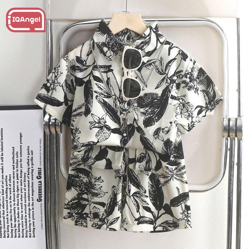 IQANGEL Fashionable Kids Summer Outfit Set with Abstract Print and Soft Fabric ราคา 100 บาท*ส่งฟรี