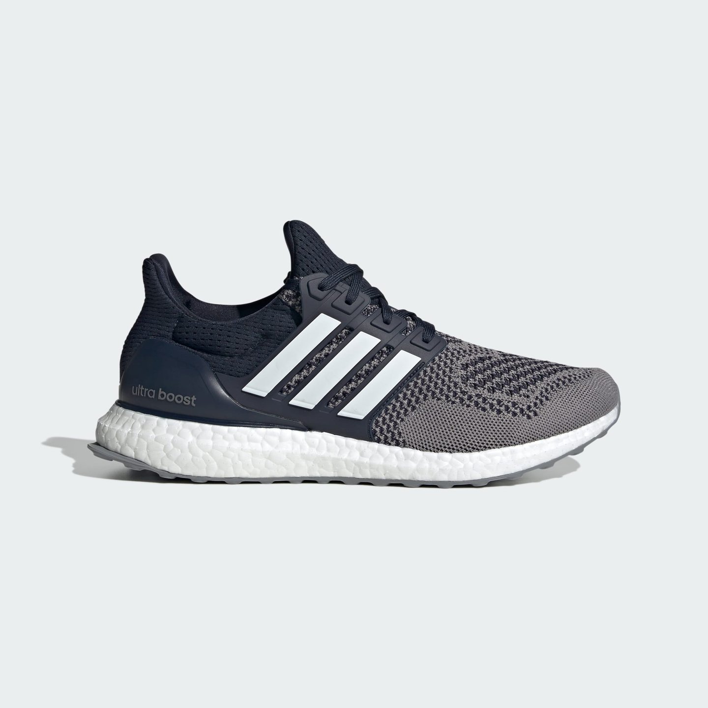 Beli Sepatu Adidas Ultraboost Pria Original Online Harga Terbaik