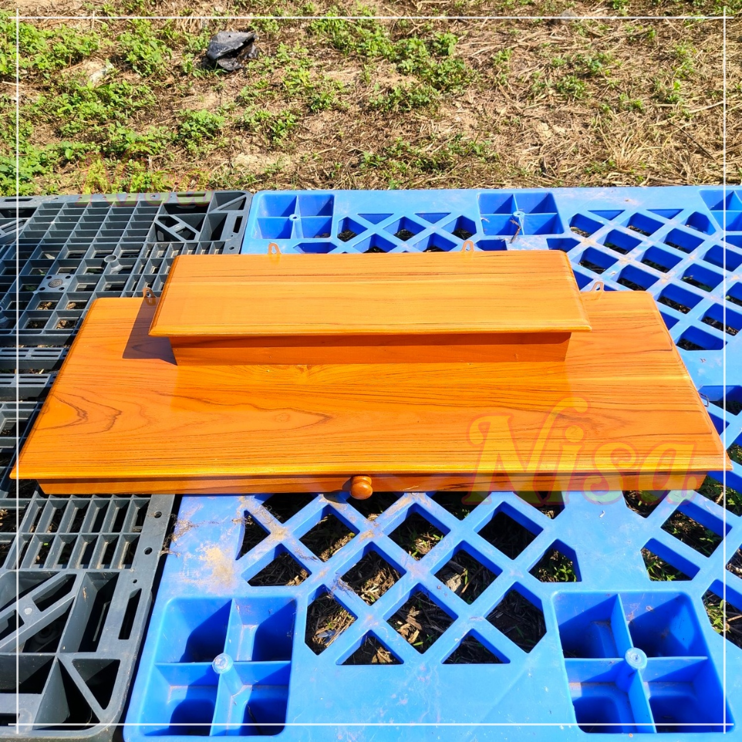 Nisa หิ้งพระ หิ้งไม้สัก งานไม้สักแท้ ขนาด 90*36 ซม. สีย้อมส้ม ราคา 996 บาท*ส่งฟรี