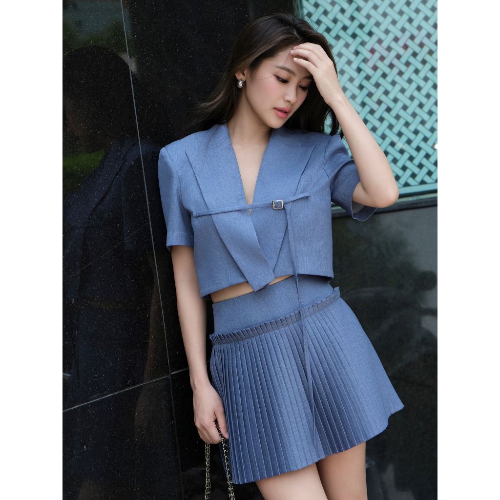 Joven áo ludy dáng croptop cổ vest thanh lịch trẻ trung