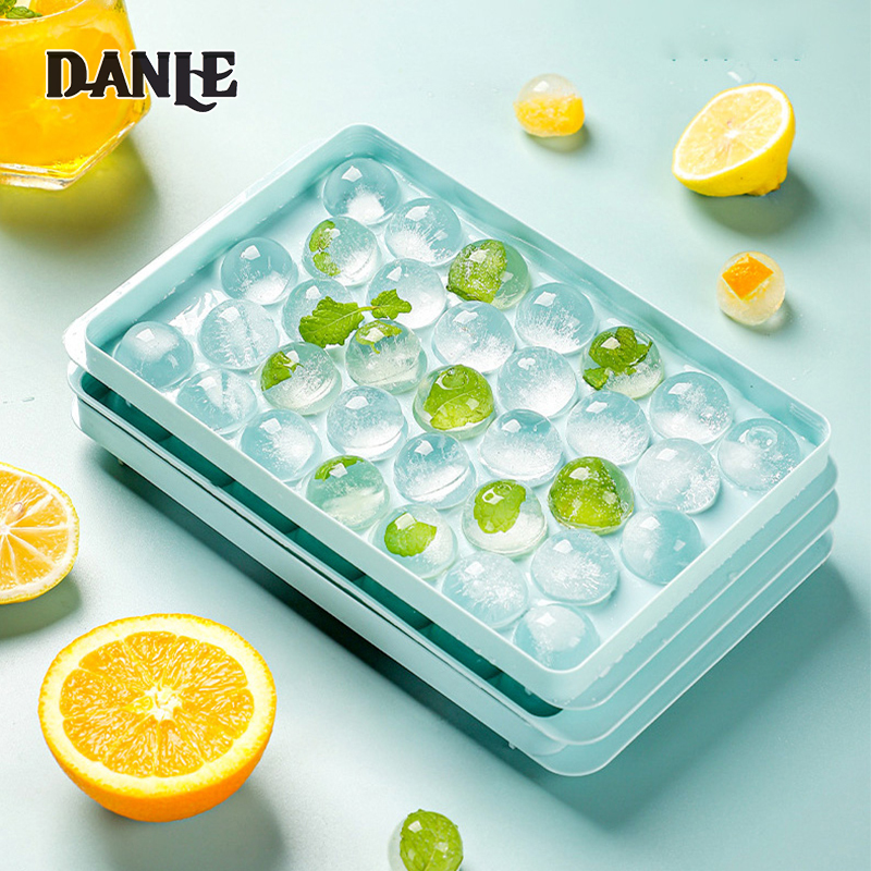 ice tray Ice cube mold Ice cube mold Household ice freezer Food-grade spherical ice lattice ราคา 37 บาท*ส่งฟรี