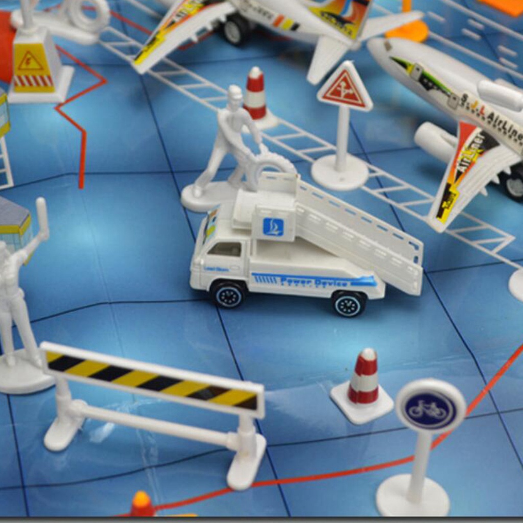 TroubleMaker Unique airport assembly toys ราคา 497 บาท*ส่งฟรี