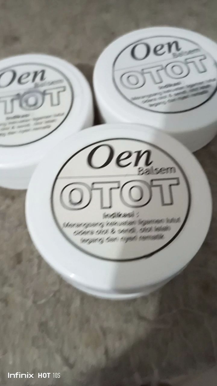 Lezgin xonandalarining yalangoch fotosuratlari