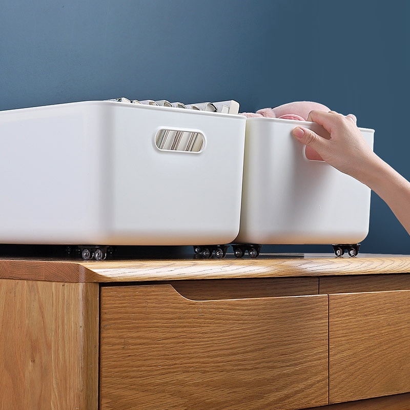 4Pcs Universal Non-marking Storage Box Sliding Tool Home Mini Box Roller Wheel Self-adhesive Small Casters Noiseless Furniture Pulley Storage Box Power Saving Pulley ราคา 12 บาท*ส่งฟรี