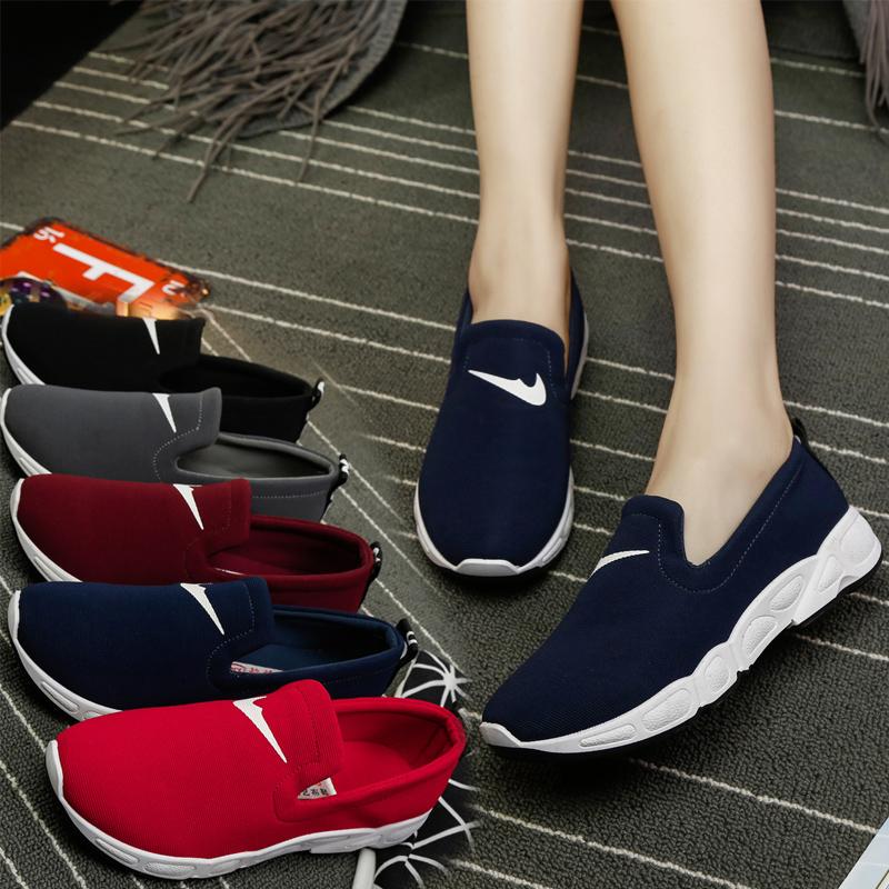 Musim semi sepatu olahraga perempuan 2018 model baru Gaya Korea netral sol datar sepatu lapisan tunggal mudah dipakai Orang Malas Carrefour Sepatu