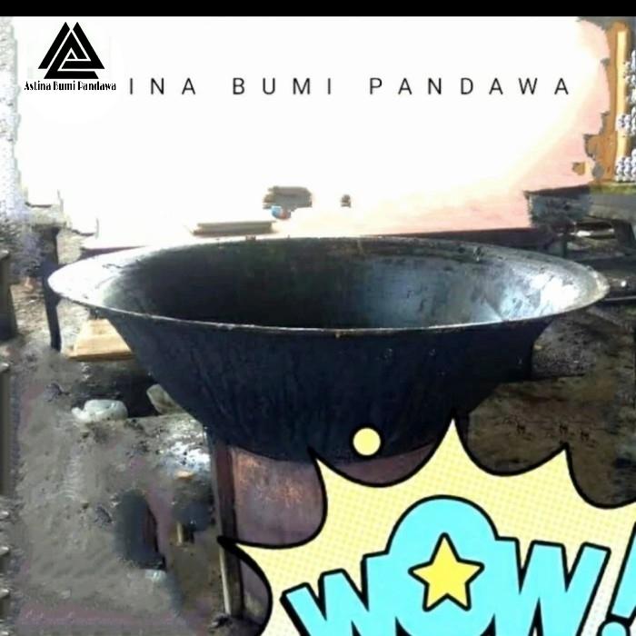 wajan kuali jumbo cor 100 cm Harga 5,200,000 rupiah*Gratis Ongkir