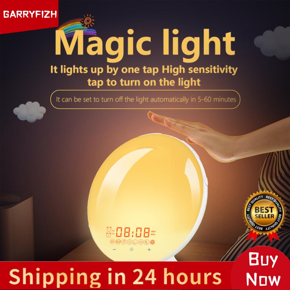 GARRYFIZH โคมไฟตั้งโต๊ะนาฬิกาอัจฉริยะมัลติฟังก์ชั่นพร้อมวิทยุ FM นาฬิกาปลุกฟังก์ชั่นเลื่อนปลุกโคมไฟข้างเตียงนาฬิกาปลุกดิจิตอลพร้อมการจำลองแสงแดด ราคา 1,517 บาท*ส่งฟรี
