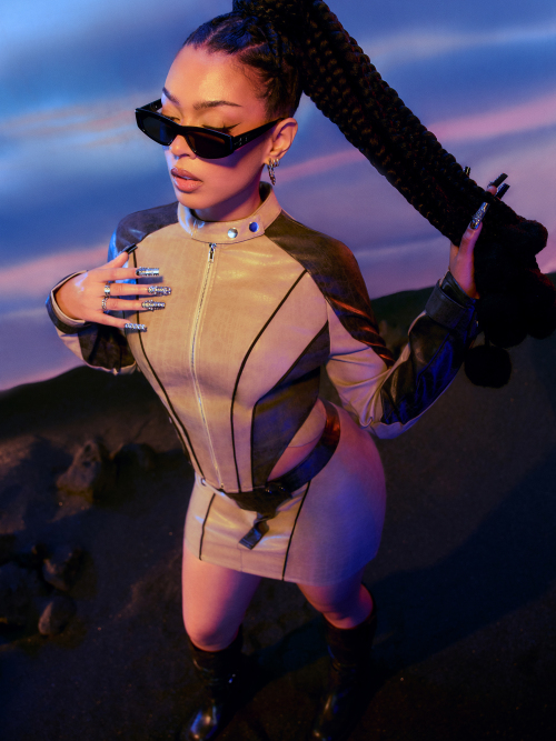 Cider Faux Leather High Neck Colorblock Biker Jacket ราคา 2,876 บาท*ส่งฟรี