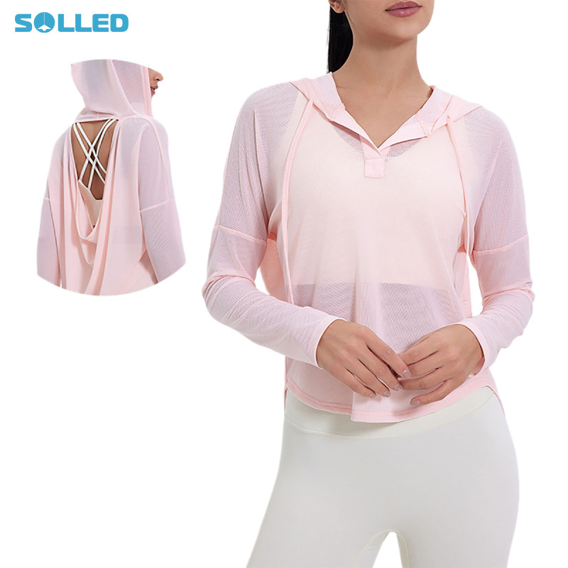 Women's Activewear Long Sleeve Hollow Out Hooded Sweatshirt Breathable Solid Color Yoga Workout Tops ราคา 548 บาท*ส่งฟรี