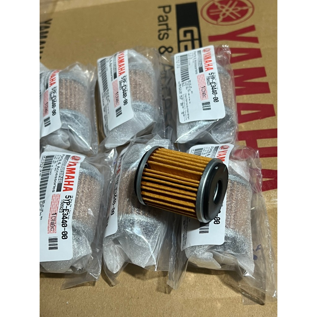 lọc nhớt /Sirius/Taurus/Exciter /Satria/Raider /Axelo/Revo/Smach Giá 42,000 Đồng*Miễn phí vận chuyển