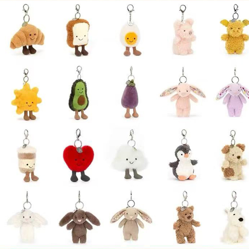 jellycat Mặt dây chuyền có cả ba thẻ và một con dấu thép, khắc hình Gấu Barcelona, Cà Tím và Bánh Sừng Bò.   Nhiều kiểu quà tặng khác nhau