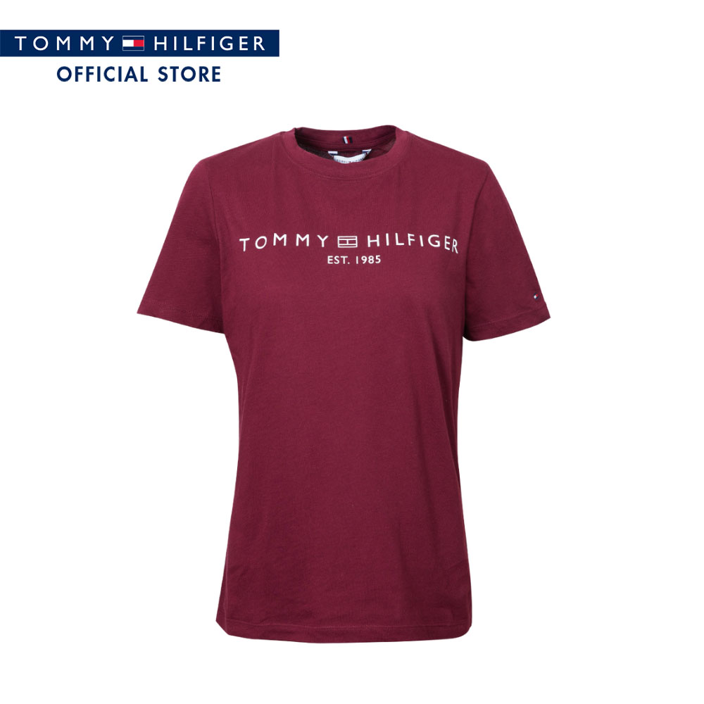Tommy Hilfiger Women Tee Model WW0WW40276 VLP - Red Regular Fit ราคา 1,881 บาท*ส่งฟรี