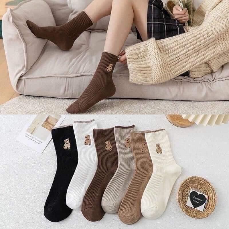 Set 10 Đôi Tất Gấu Nâu Cao Cổ Phong Cách Vintage Cho Nữ