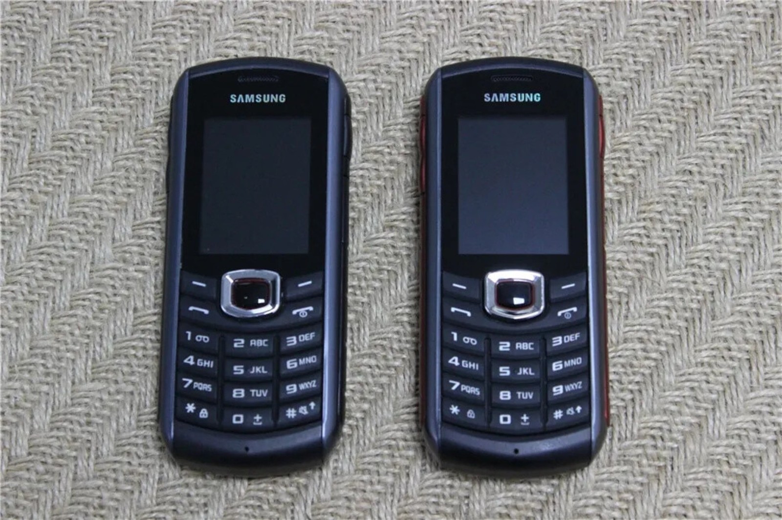 Samsung Xcover B2710 Unlocked 1300mAh 2MP GPS 2.0 Inches 3G Waterproof Mobile Phone ราคา 1,924 บาท*ส่งฟรี