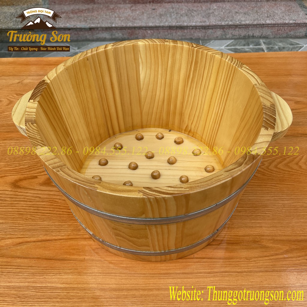 Chậu ngâm chân massage bằng gỗ thông, chậu gỗ ngâm chân spa có hạt ghép mộng âm dương kt 36.32cm