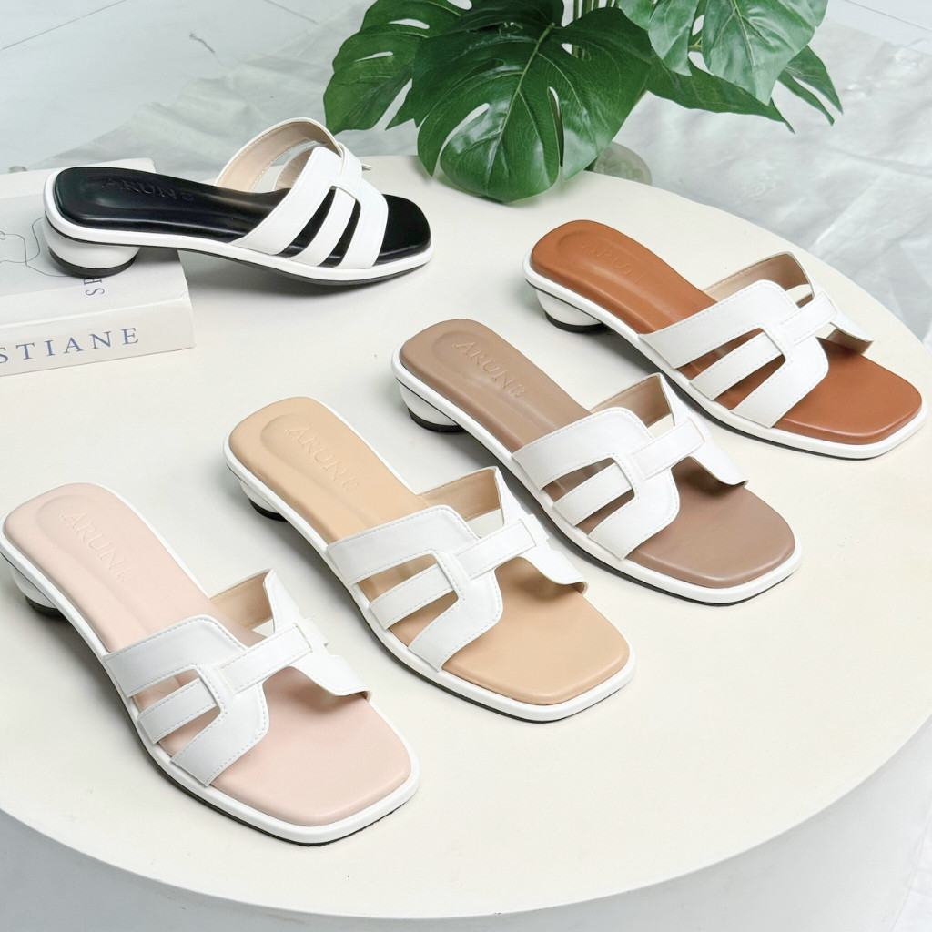 รองเท้าแฟชั่นแบรนด์ ARUN รุ่น AR2033 หนังพรีเมี่ยม ราคา 189 บาท*ส่งฟรี